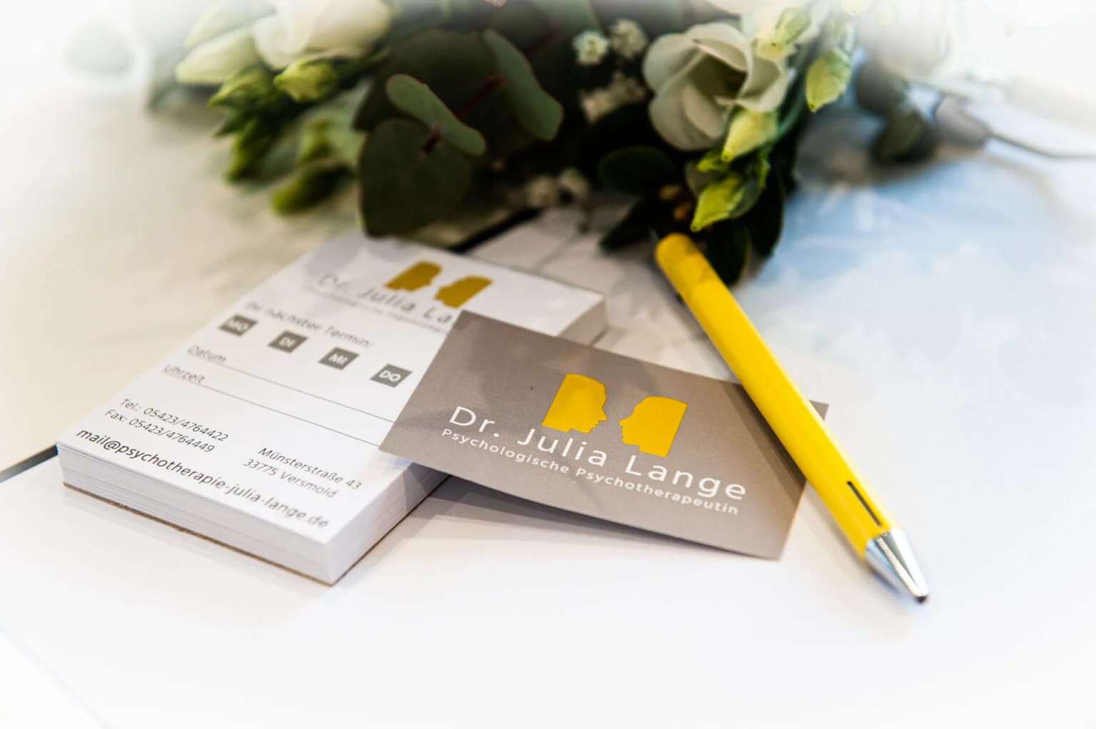 Visitenkarten von Dr. Julia Lange